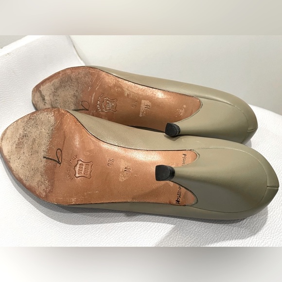 Vintage Bally Heels - Picture 8 of 9